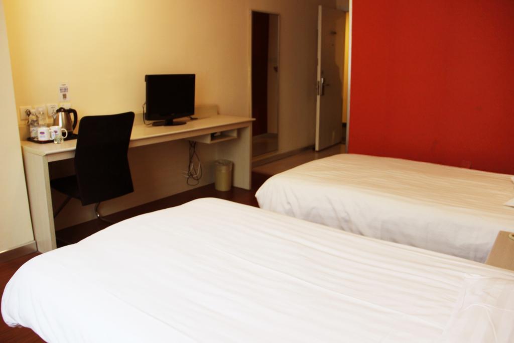 Hanting Express Xinyu Xianlai Avenue Номер фото